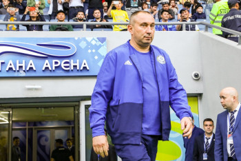 Фотография к новости: Давно наша сборная не побеждала так уверенно – Стоилов