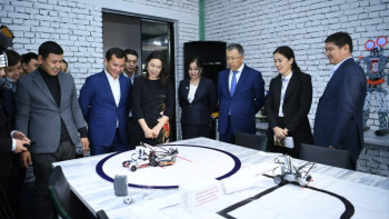 Фотография к новости: В Туркестане заработал IT-центр для молодых специалистов и инвесторов