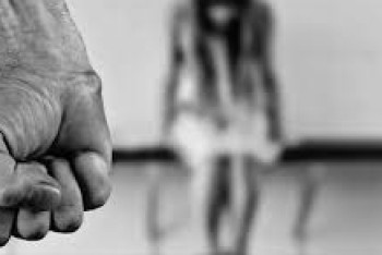 Фотография к новости: Дело изнасилованной девочки взято под контроль прокуратуры Алматы после видео матери 