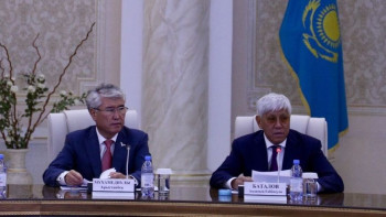 Фотография к новости: Раньше крестьяне на поля приезжали на Жигулях, сейчас на джипах - Баталов о сельхозразвитии региона