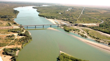 Фотография к новости: Уровень воды на Сырдарье поднимается до опасной отметки 