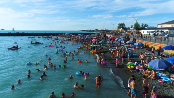 Фотография к новости: Рекордное количество туристов зафиксировано на озере Алаколь