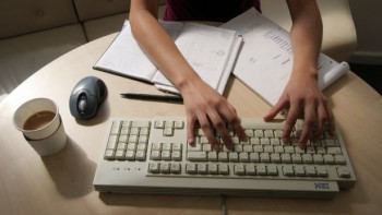 Фотография к новости: Проблемы ЖКХ, нехватка автобусов и плохие дороги – на что жаловались шымкентцы акиму