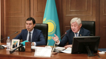 Фотография к новости: Это важный проект - Сапарбаев о формировании карты нужд региона