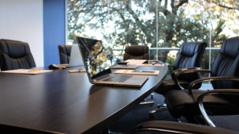 Фотография к новости: Минюсту предложили открыть собственное бюро переводов