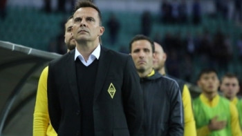 Фотография к новости: ФК "Кайрат" отстранил главного тренера и представил нового 