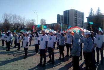 Фотография к новости: Флешмоб в поддержку Нур-Султана устроила Молодежь Северного Казахстана