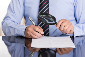 Фотография к новости: Работник юстиции наказан за фальсификацию доказательств