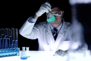 Фотография к новости: В Казахстане возрастет количество ученых благодаря проекту "100 новых учебников" - эксперт