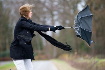 Фотография к новости: Штормовое предупреждение объявлено в трёх областях Казахстана