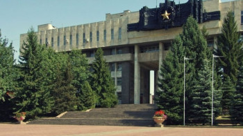 Фотография к новости: Ветераны-афганцы возмущены ночными клубами в алматинском Доме Армии