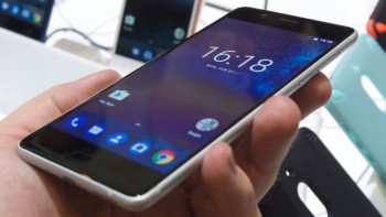 Фотография к новости: Депутаты переживают, что несколько миллионов казахстанцев могут остаться без мобильной связи в новогоднюю ночь