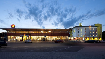 Фотография к новости: Заправочные станции на трассах Казахстана установят через каждые 50 км - МИР РК