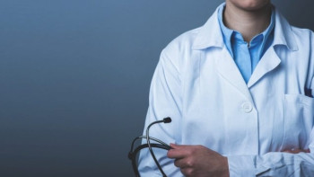 Фотография к новости: Разрешение абортов в 16 лет без согласия родителей прокомментировал Биртанов