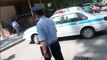 Фотография к новости: Полицейские сбили двоих детей на пешеходном переходе в Астане 