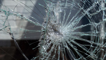 Фотография к новости: Мужчина из-за ревности повредил чужую машину в Усть-Каменогорске