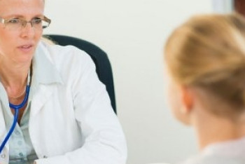 Фотография к новости: У каждой 12 женщины Усть-Каменогорска подозревают рак