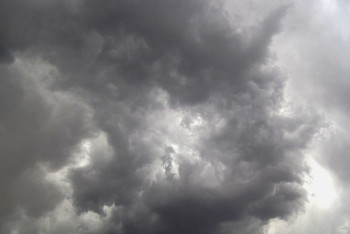 Фотография к новости: Штормовое предупреждение объявлено в ряде регионов Казахстана 11 мая