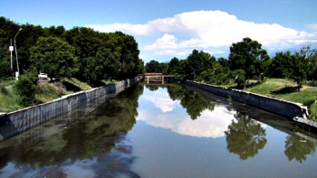 Фотография к новости: В поисках беременной женщины водолазы осмотрели 20 км БАКа