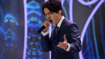 Фотография к новости: Димаш Кудайберген вошёл в список голосования за лучших певцов всех времён 