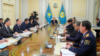 Фотография к новости: Назарбаев знает, что волнует казахстанцев