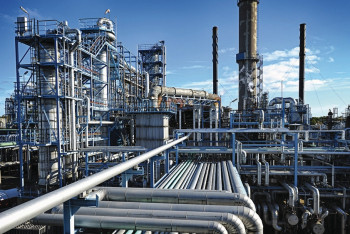 Фотография к новости: Бозумбаев рассказал, почему новый НПЗ не сможет перекрыть дефицита топлива в ближайшие 4 года