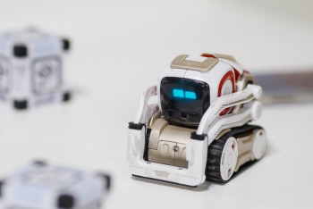 Фотография к новости: В Астане на выставке роботов в ТРЦ "Аружан" представят достижения ученых со всего мира