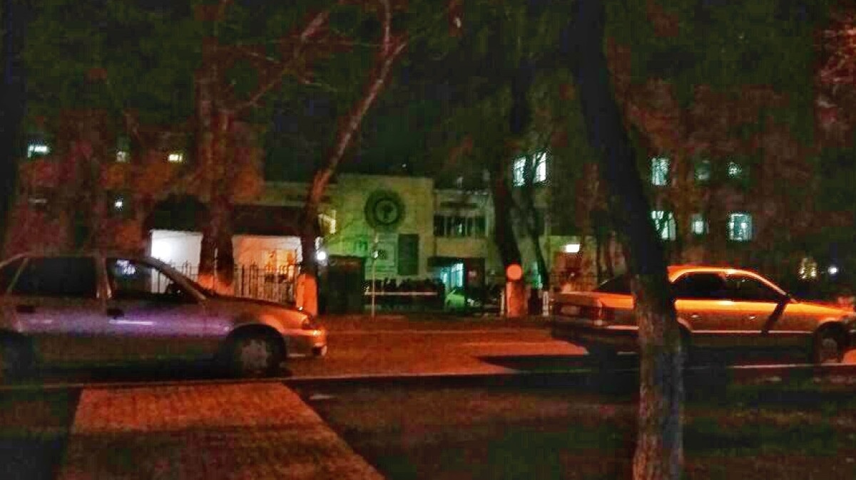  Здание больницы в Таразе, откуда сбежал Муратхан Токмади / фото автора