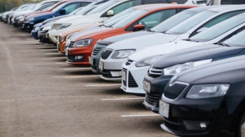 Фотография к новости: Парковать машины прямо перед зданием акимата разрешат в Астане 