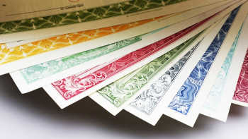 Фотография к новости: Акиматы четырех областей Казахстана выпустили облигации на 6,6 млрд тенге