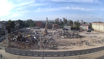 Фотография к новости: Здание горевшего ТЦ "Зимняя вишня" снесли в Кемерово