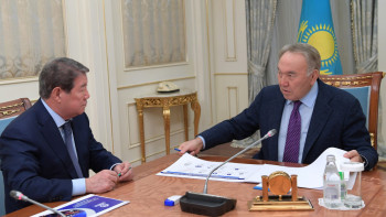 Фотография к новости:  Ахметжан Есимов представил отчет Нурсултану Назарбаеву о работе "Самрук-Казына"