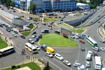 Фотография к новости: НПП намерена пресечь тех, кто "крышует" нелегальных перевозчиков в Алматы