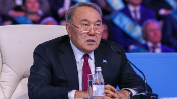 Фотография к новости: Президент дал старт работе крупных высокотехнологичных производств