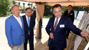 Фотография к новости: Назарбаев осмотрел ряд новых туристических объектов в Боровом