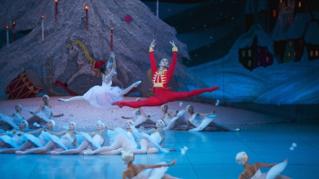 Фотография к новости: "Астана Опера" привела в восторг итальянцев новогодним балетом