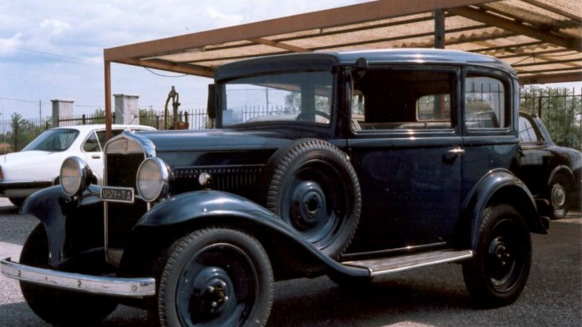  автора
