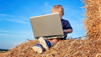 Фотография к новости: Крупнейший проект ГЧП обеспечит более тысячи сёл Казахстана интернетом 