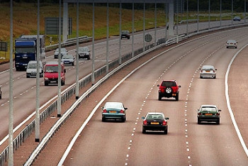 Фотография к новости: Касымбек попросил выделить дополнительные деньги на развитие местных дорог