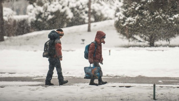 Фотография к новости: В ВКО и Павлодаре из-за морозов отменили занятия