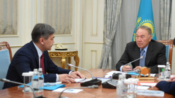 Фотография к новости: Нурлан Ермекбаев доложил Главе государства о текущем состоянии дел в армии 