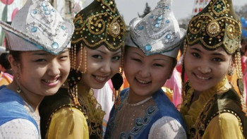 Фотография к новости: Казахстанки приходят в религию в поисках гармонии - исследование