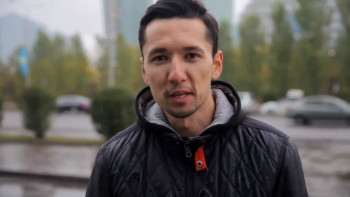 Фотография к новости: Герой нашего времени – астанчанин посвятил стихотворение Головкину 