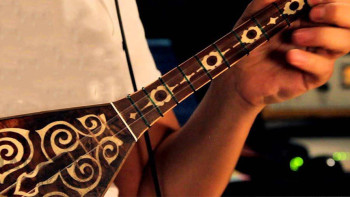 Фотография к новости: Статья Президента вдохновила начинающего композитора сочинить новый кюй