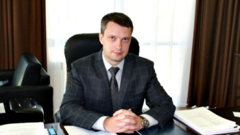 Фотография к новости: Под домашний арест перевели экс-главу "СК-Фармация" Максима Касаткина  