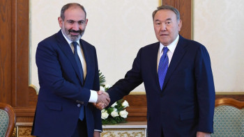 Фотография к новости: Назарбаев поздравил Пашиняна с назначением на пост премьер-министра Армении