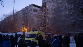 Фотография к новости: Десятимесячного ребенка достали живым из-под завалов дома в Магнитогорске