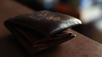 Фотография к новости: Посла обокрали в одном из торговых центров Астаны