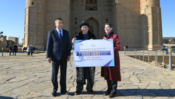 Фотография к новости: Житель США стал миллионным туристом Туркестана