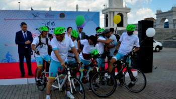 Фотография к новости: Международный веломарафон стартовал из Астаны в Париж